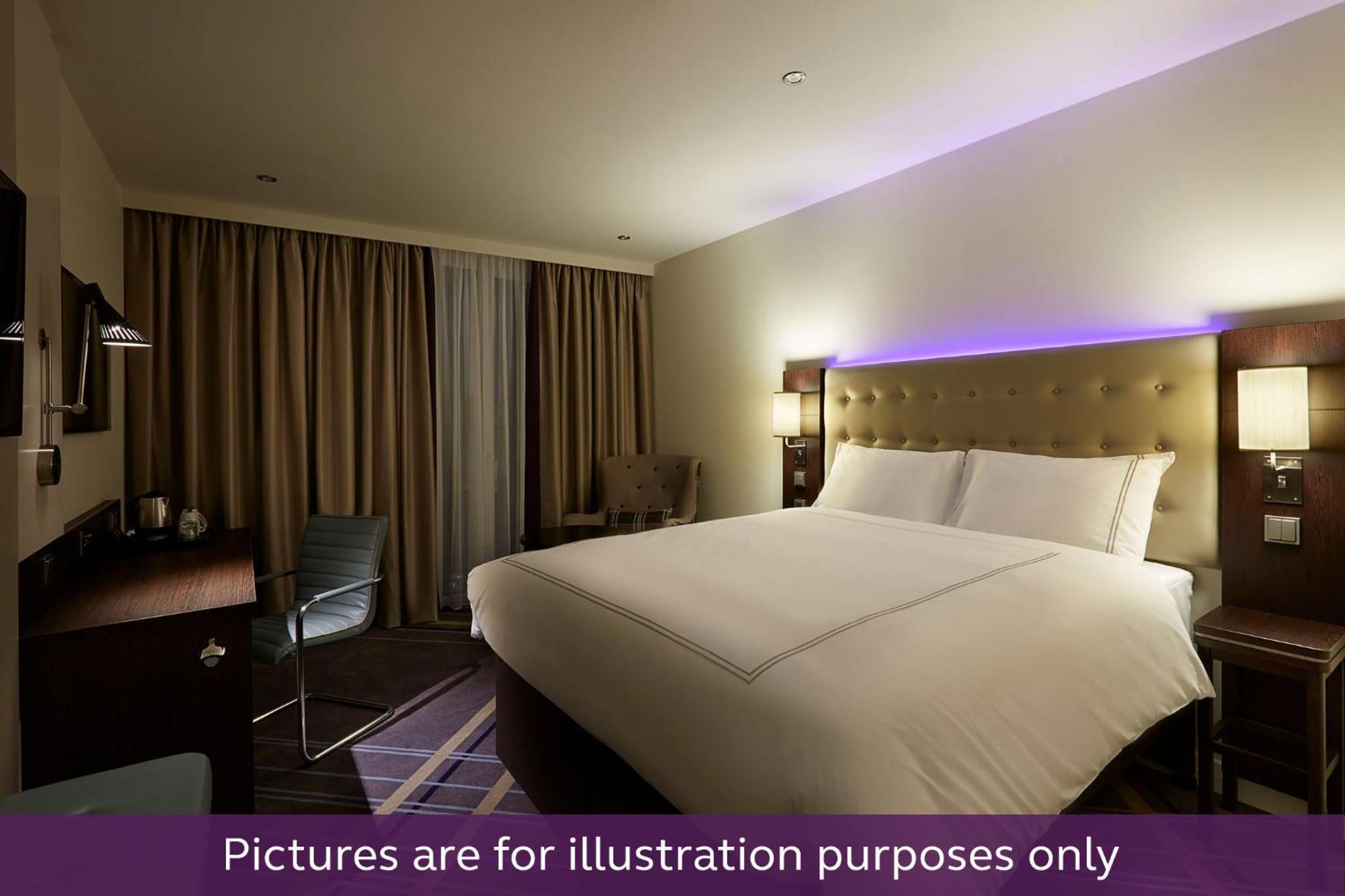 Premier Inn Muenchen Messe Haar  Exterior photo